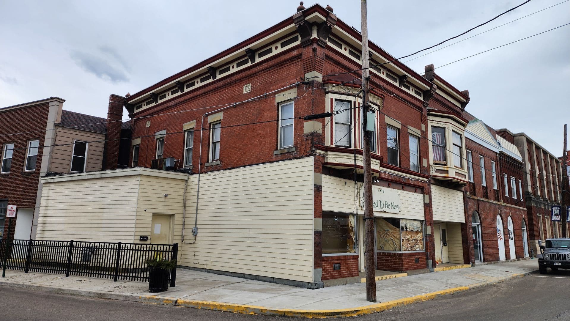 Bradford Apartment: 26 Pine Street