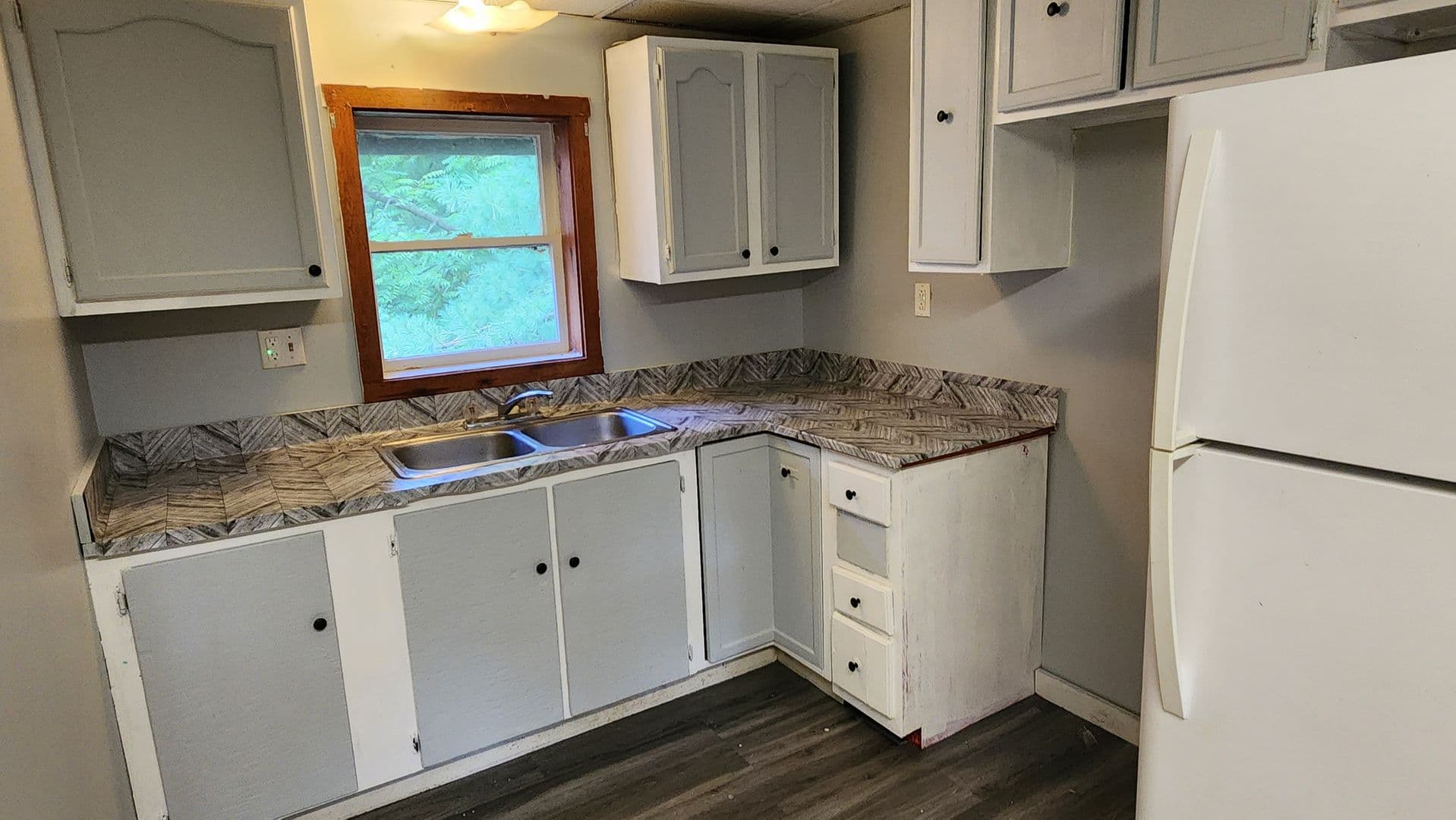 Bradford Apartment: 137 South Avenue