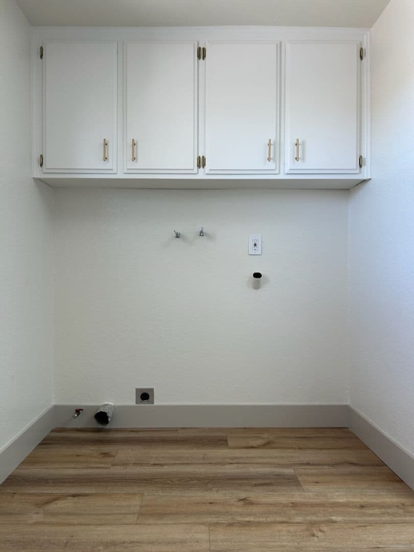 Ridgecrest Apartment: 112 S. Valley St.
