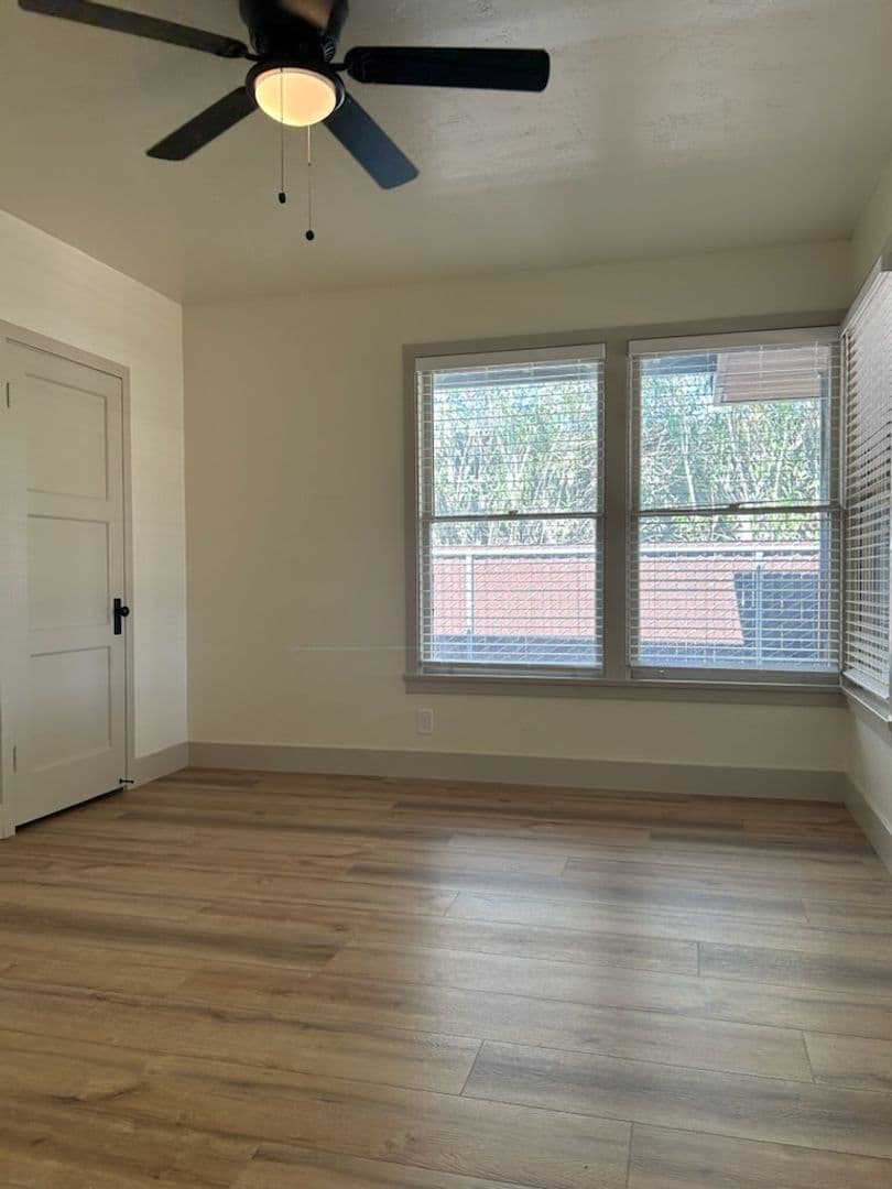 Ridgecrest Apartment: 112 S. Valley St.