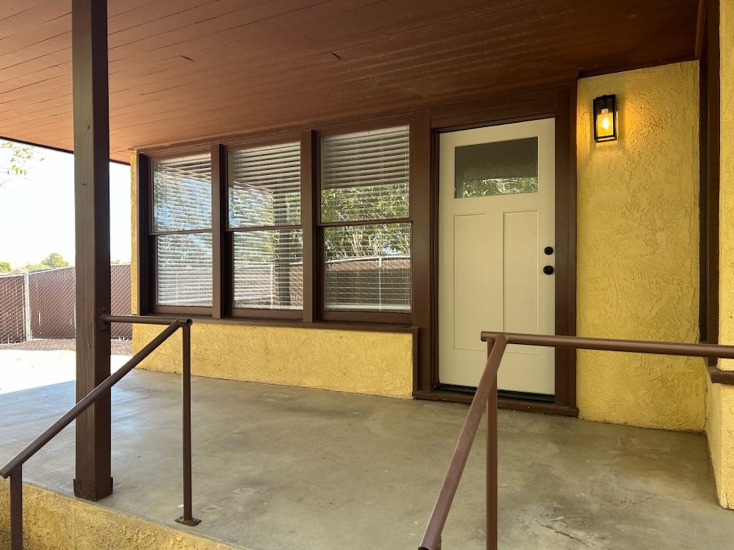 Ridgecrest Apartment: 112 S. Valley St.
