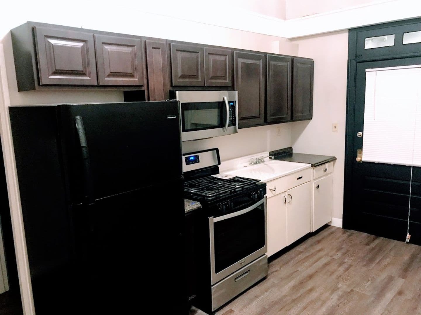 Tyrone Apartment: 1051-1055 Pennsylvania Ave
