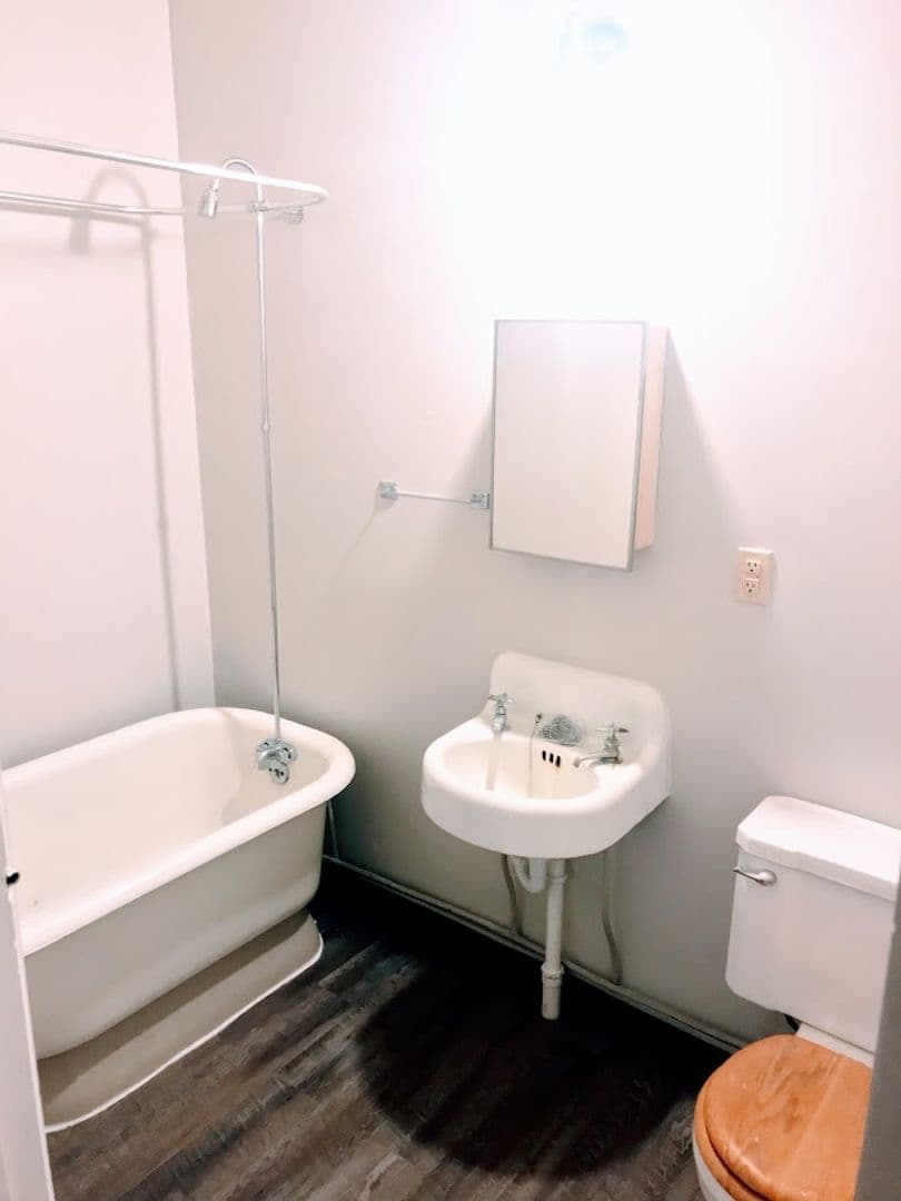 Tyrone Apartment: 1051-1055 Pennsylvania Ave