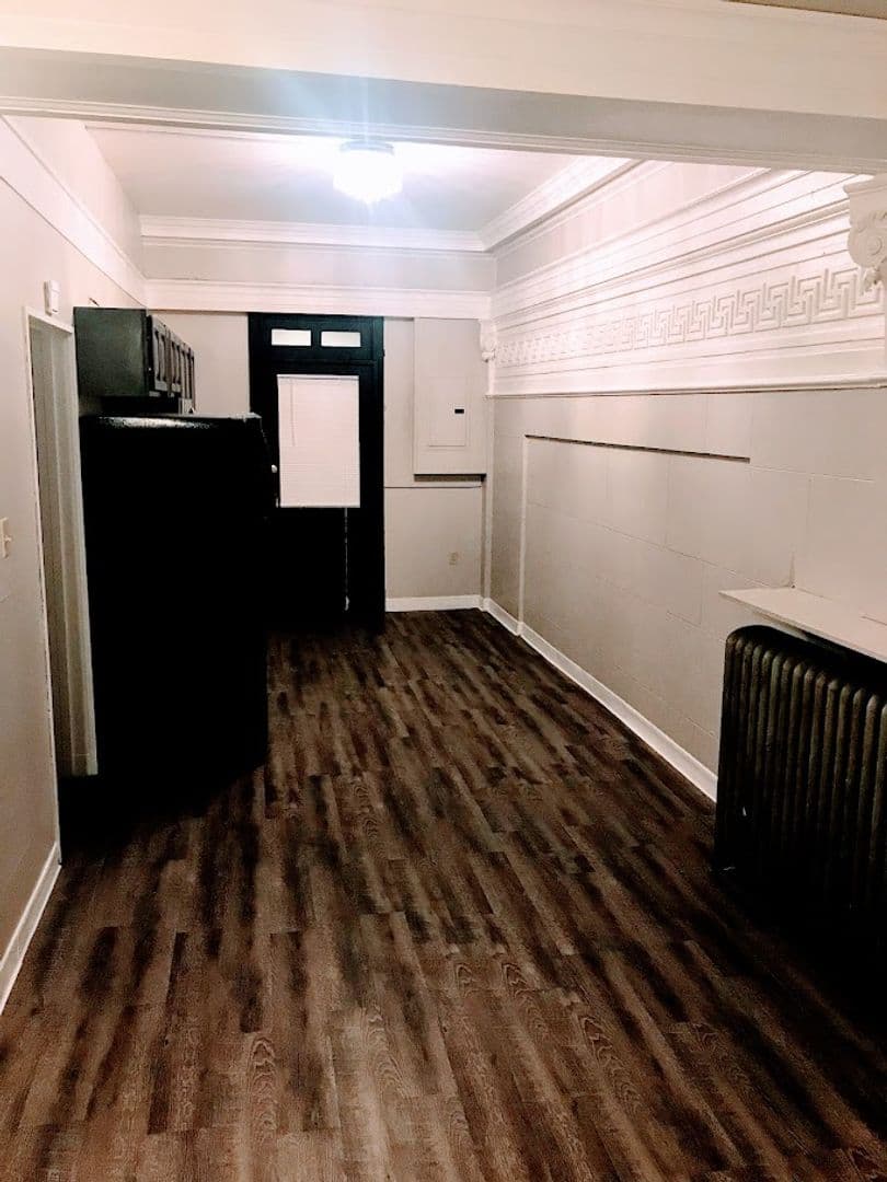 Tyrone Apartment: 1051-1055 Pennsylvania Ave