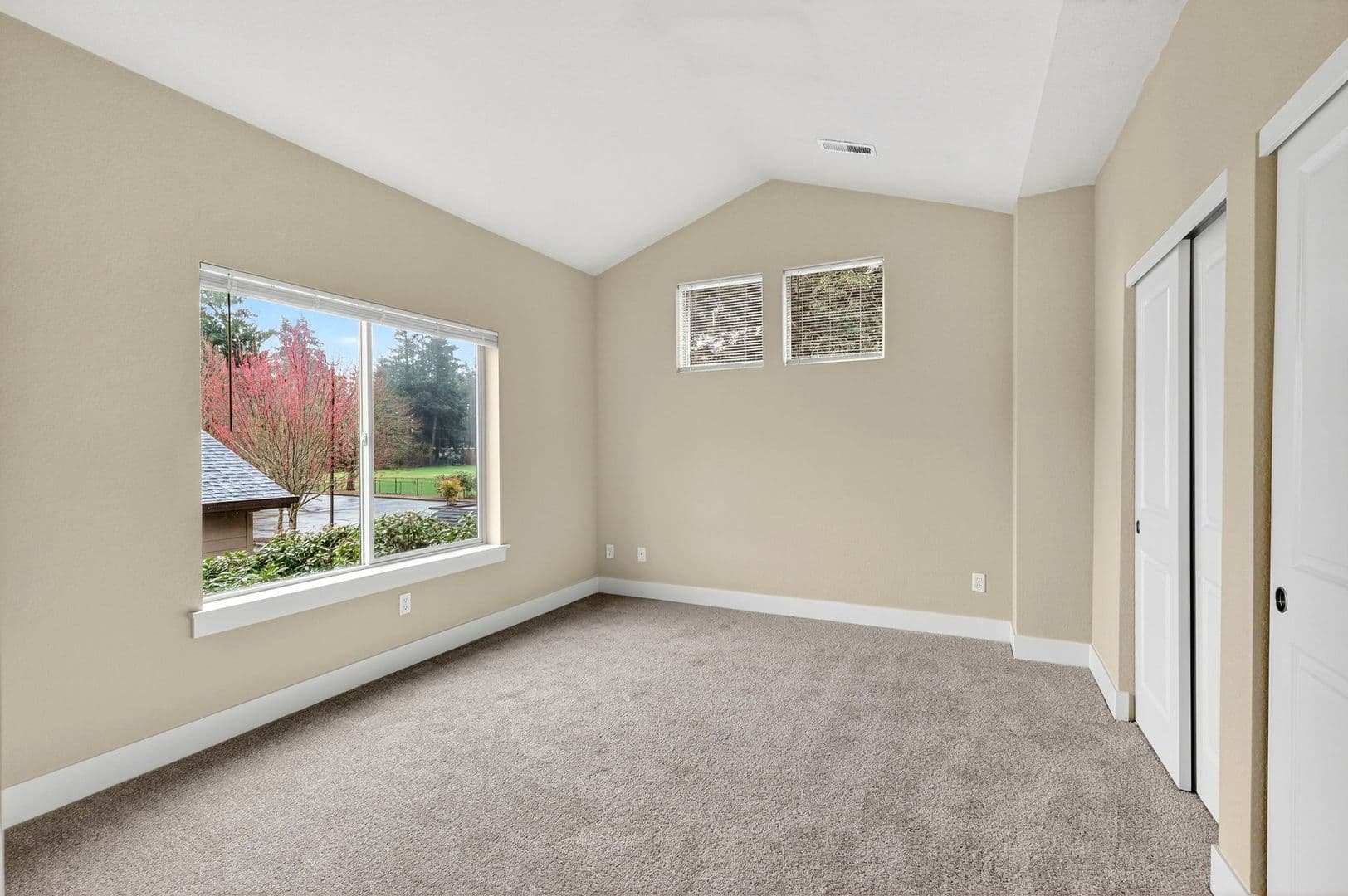 Gresham Townhome: 17218 - 17298 NE Glisan Street