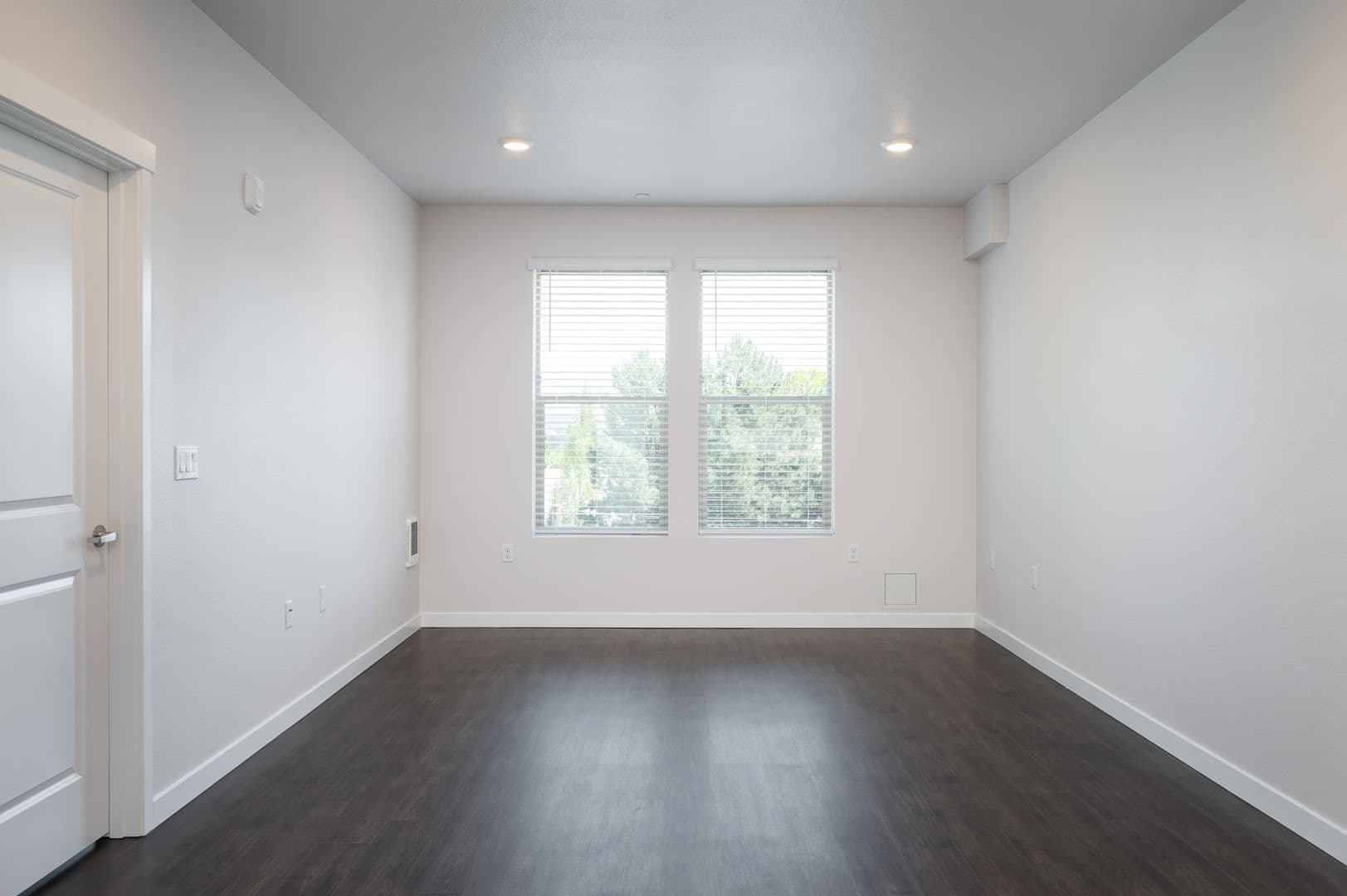 Portland Apartment: 1940 NW 25th Ave