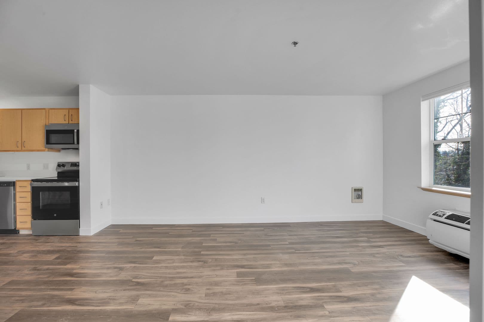 Troutdale Apartment: 1323 SW Cherry Park Road
