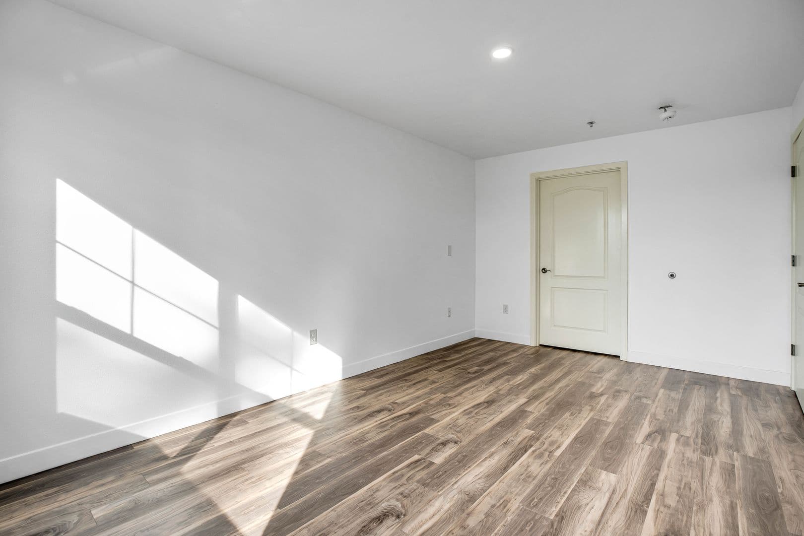 Troutdale Apartment: 1323 SW Cherry Park Road