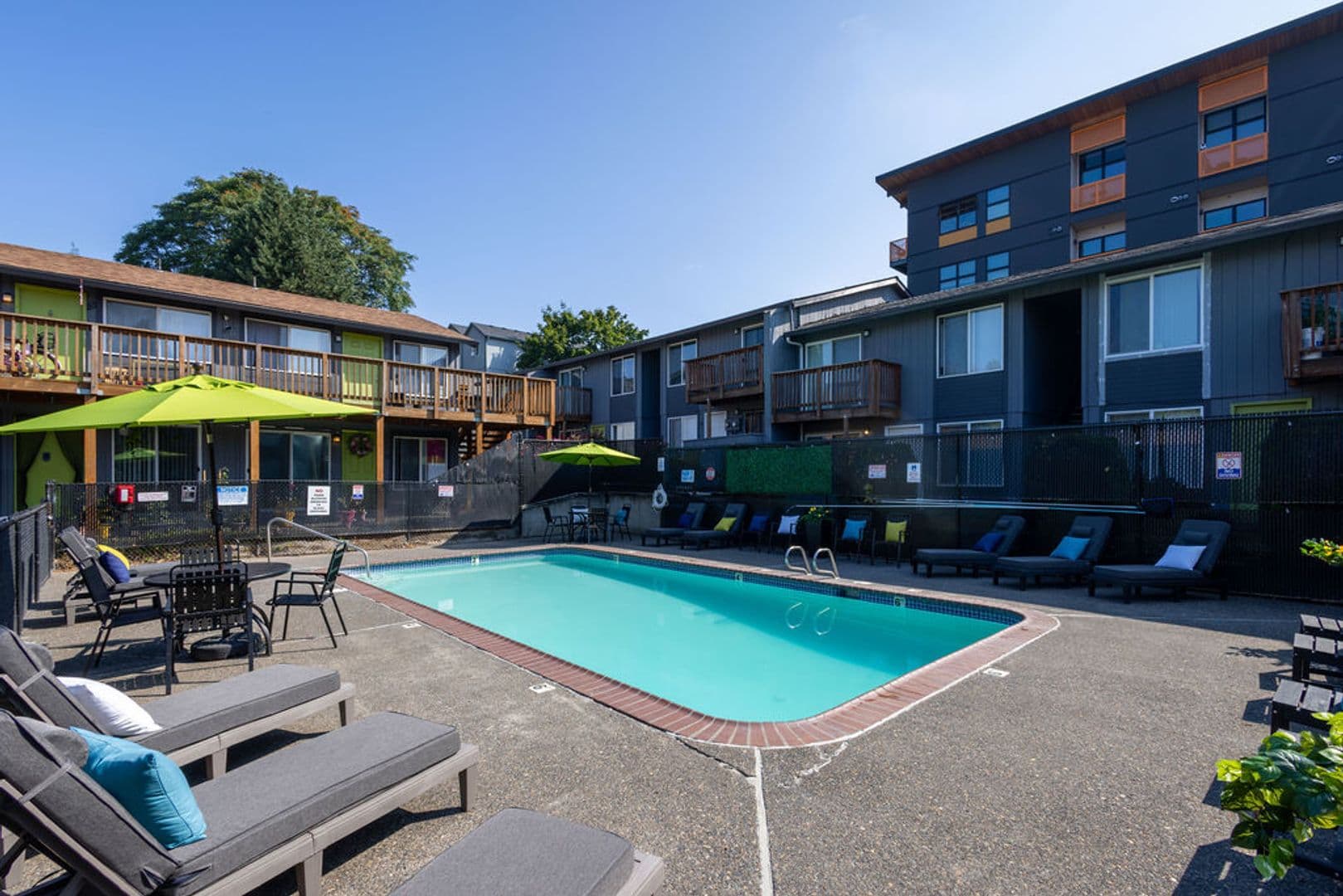 Portland Apartment: 3612 SE 28th Pl
