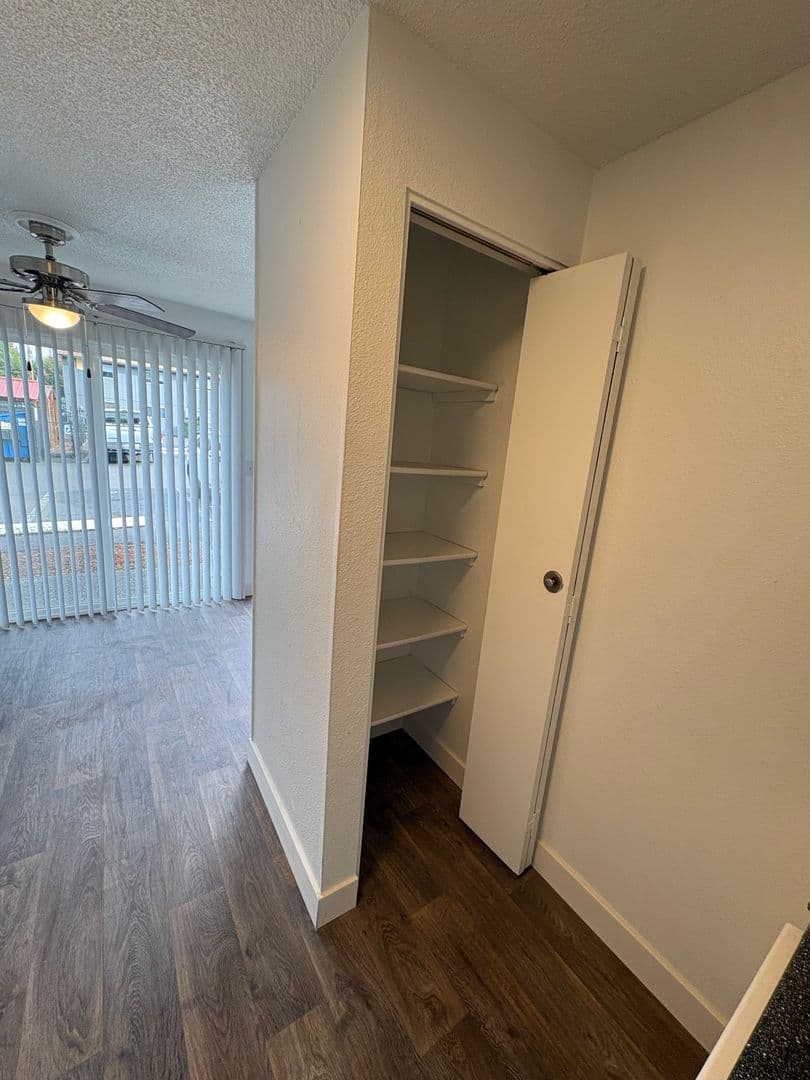 Portland Apartment: 3612 SE 28th Pl
