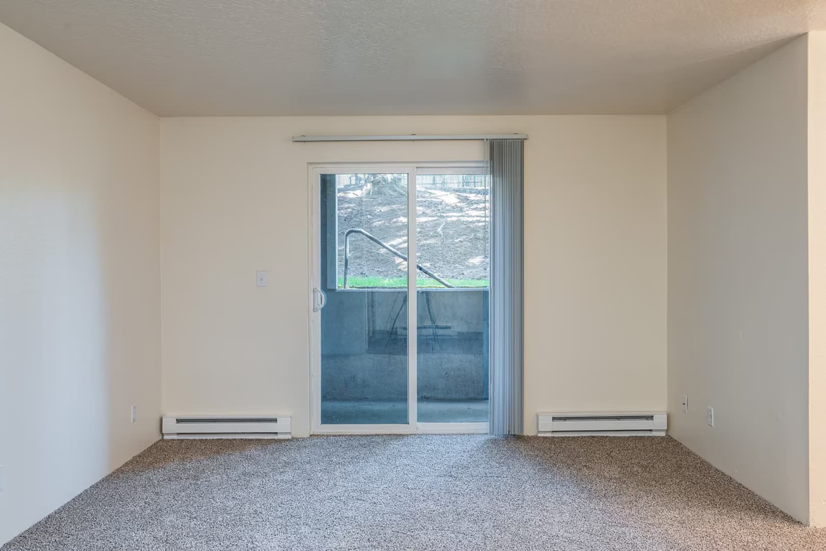 Gresham Apartment: 24050 SE Stark St