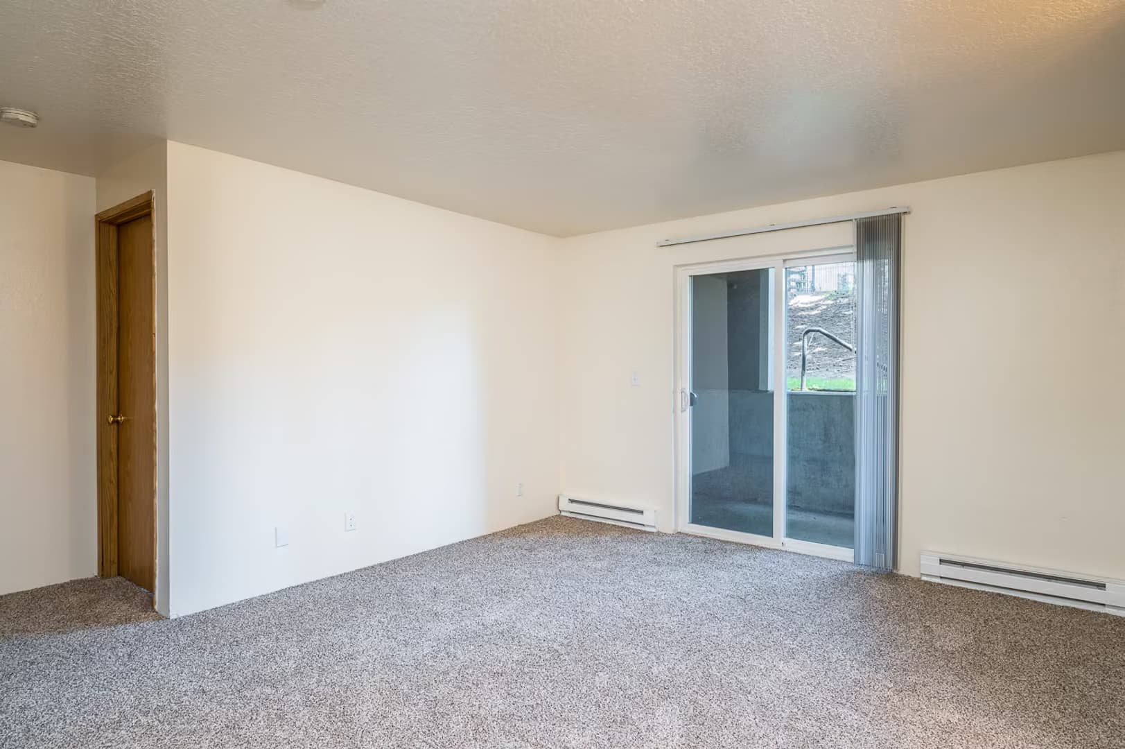 Gresham Apartment: 24050 SE Stark St