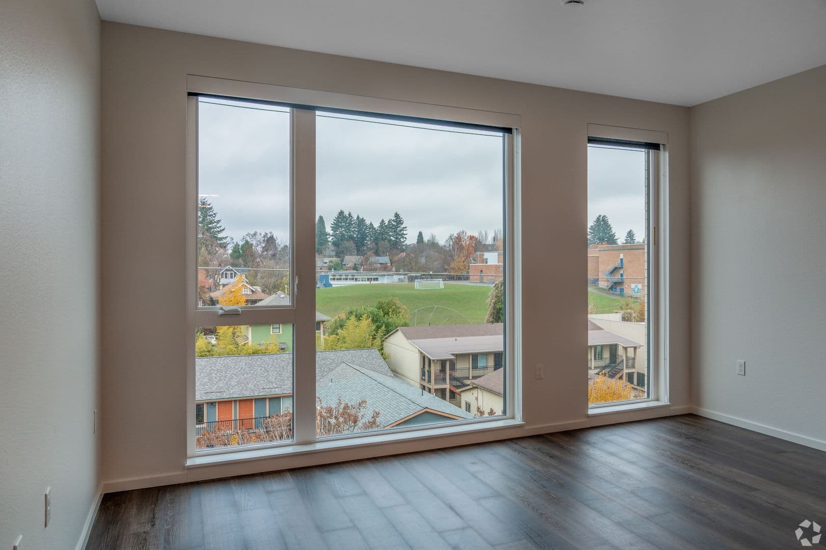 Portland Apartment: 2680 SE Division St