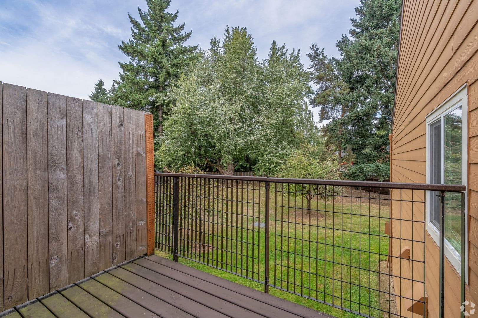 Portland Apartment: 1801 NE 162nd Ave