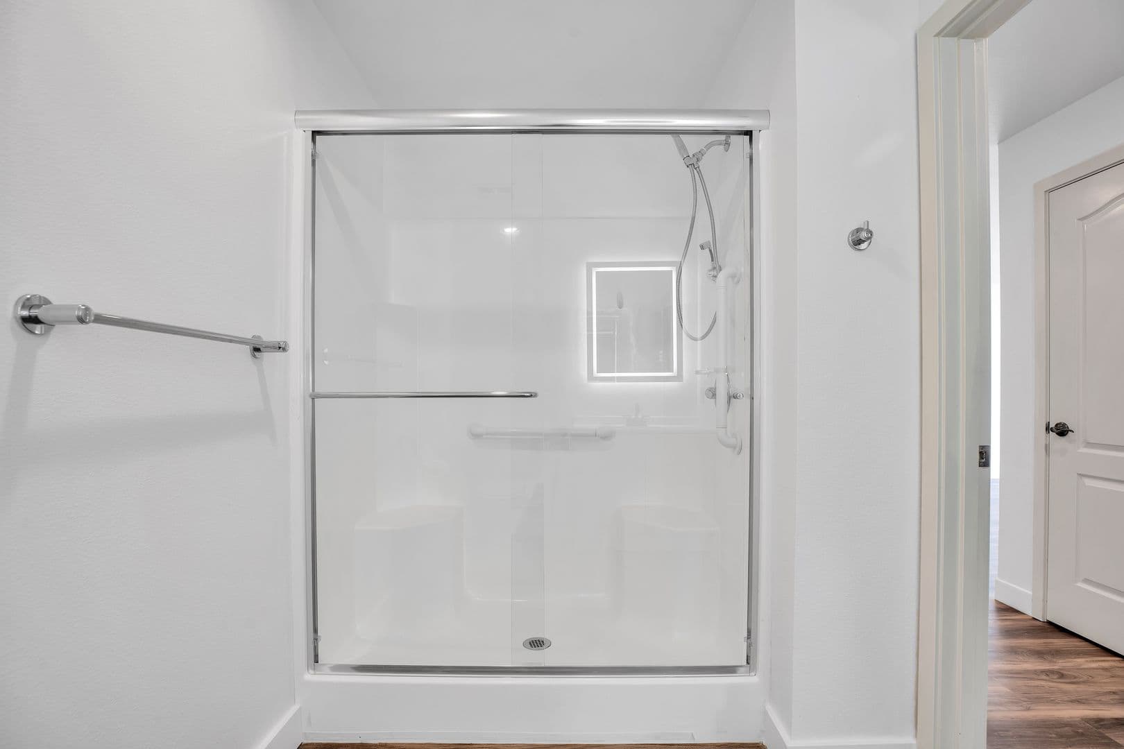Troutdale Apartment: 1323 SW Cherry Park Road