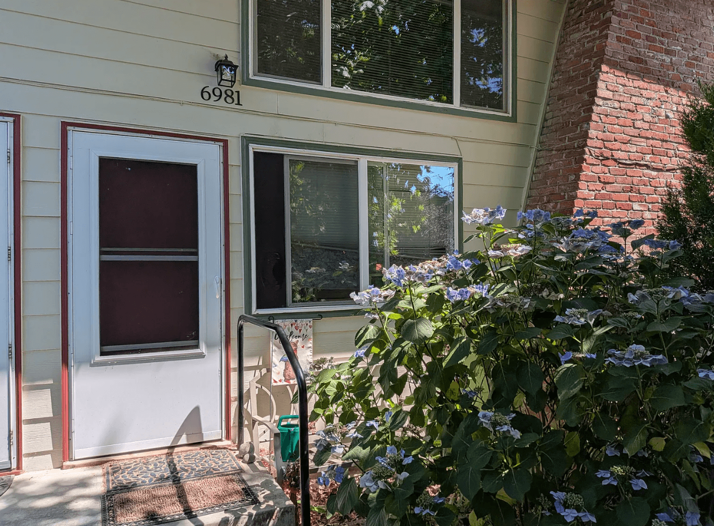 Portland Apartment: 6930-7137 SW Vermont Court