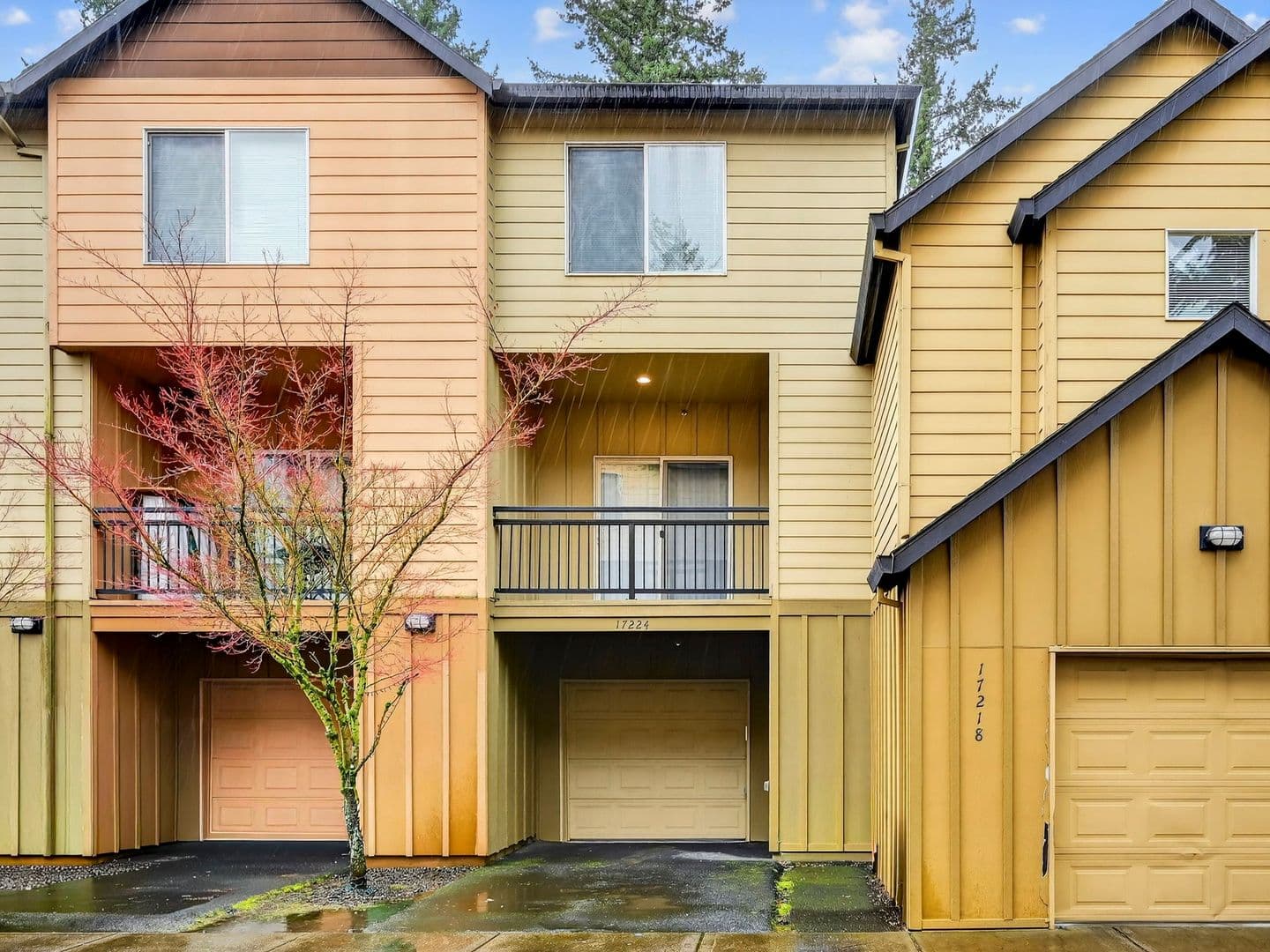 Gresham Townhome: 17218 - 17298 NE Glisan Street