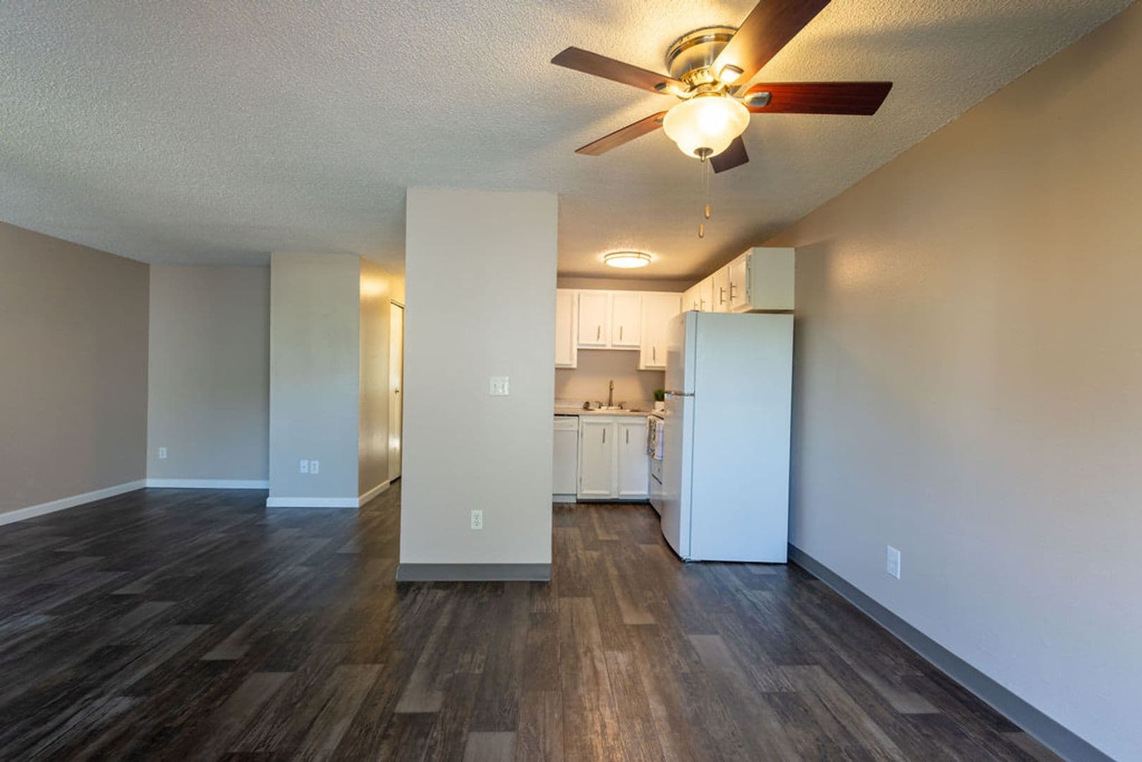 Portland Apartment: 3612 SE 28th Pl