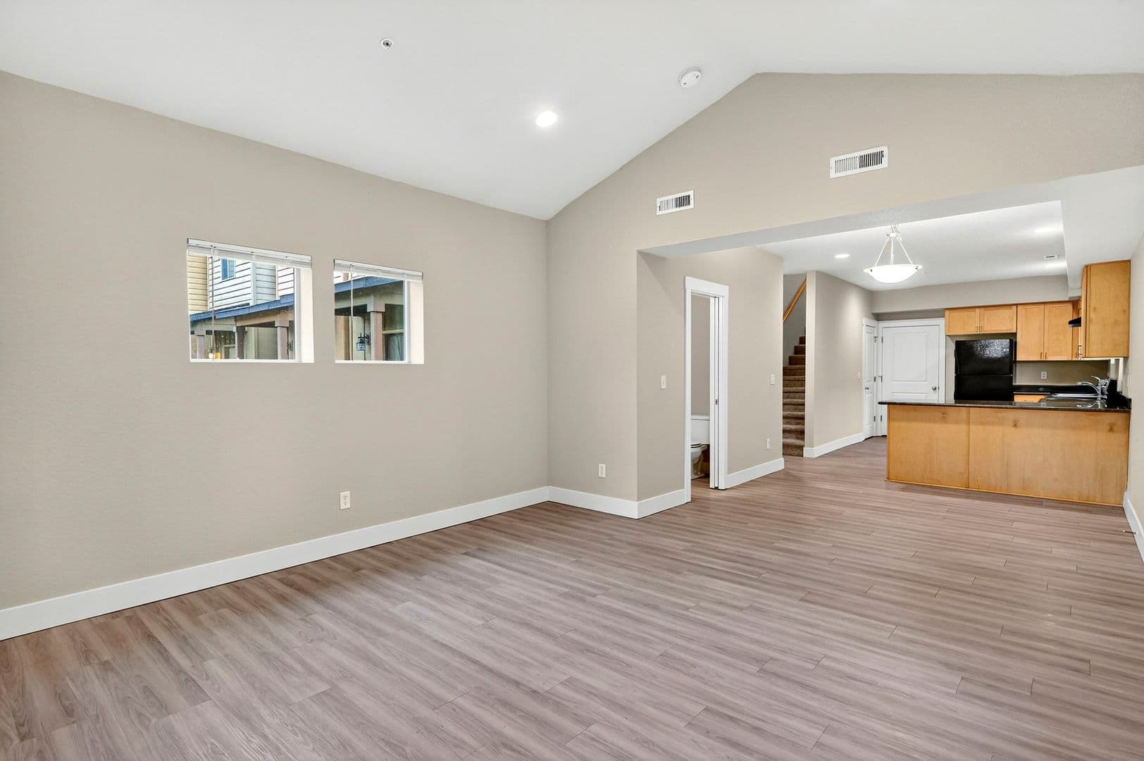 Gresham Townhome: 17218 - 17298 NE Glisan Street