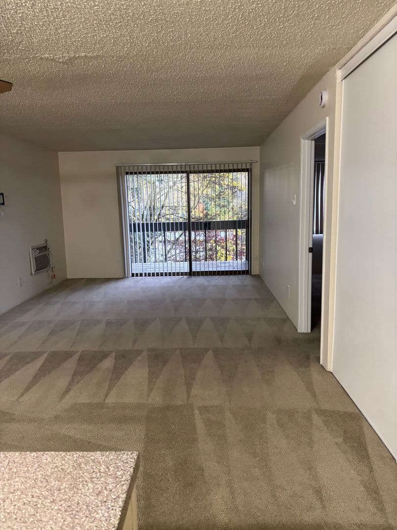 Portland Apartment: 6640 SW Capitol Highway