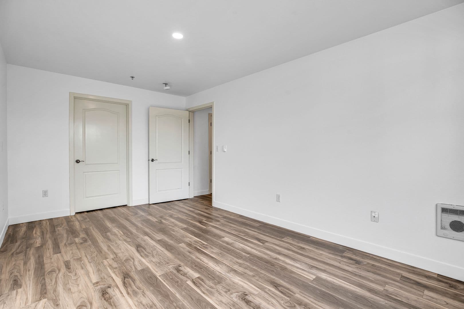 Troutdale Apartment: 1323 SW Cherry Park Road