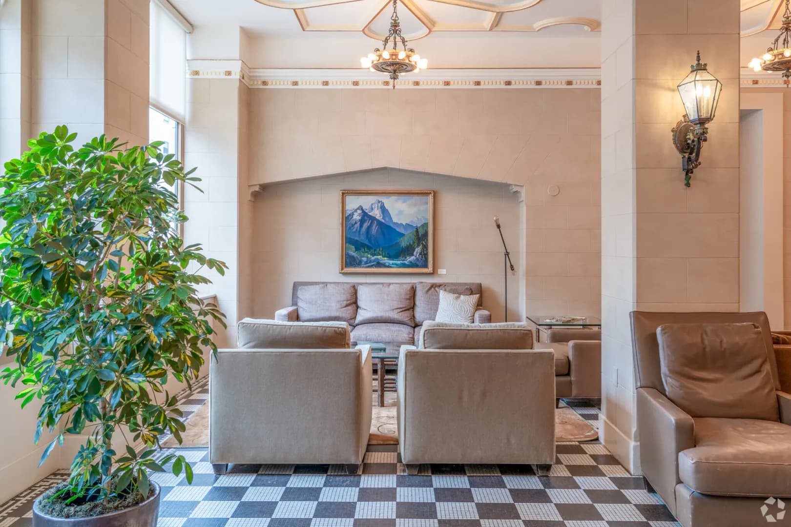 Portland Apartment: 1207 SW Broadway