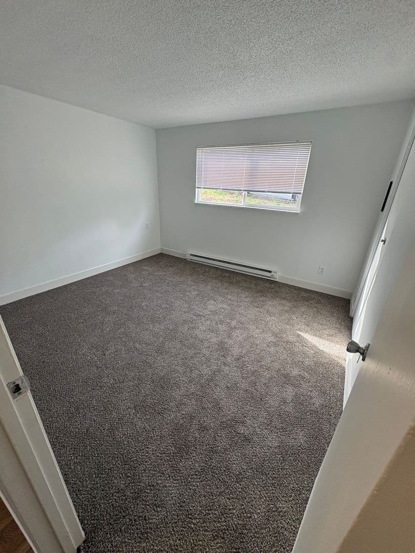 Portland Apartment: 3612 SE 28th Pl