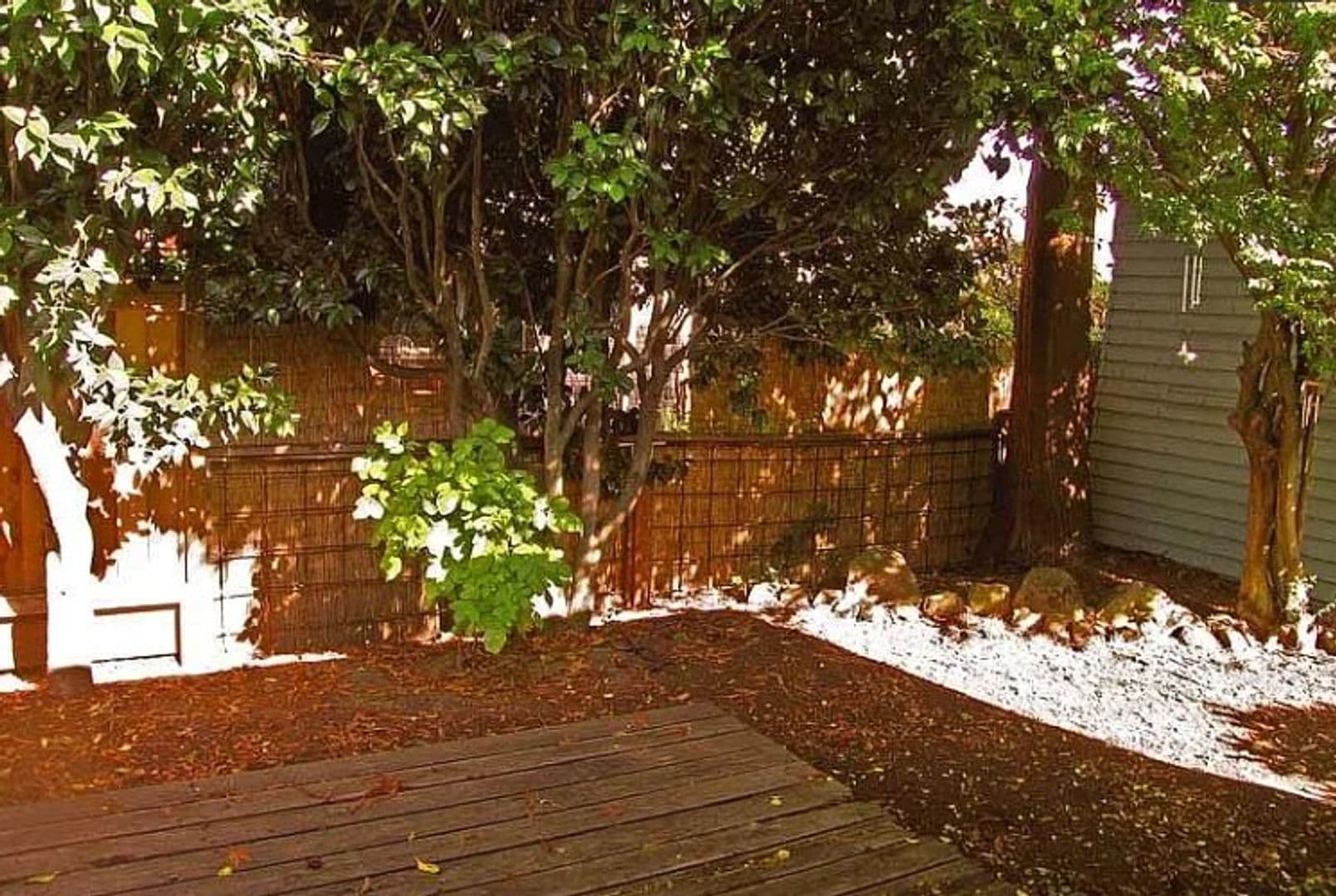 Portland Apartment: 2445 NW Quimby Street