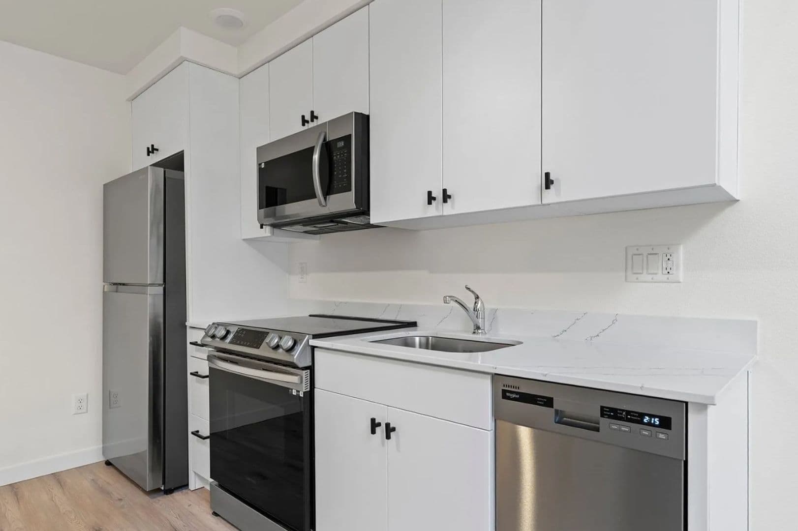 Portland Apartment: 1820 NE Davis Street