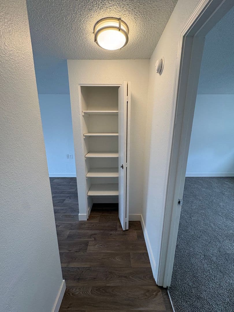 Portland Apartment: 3612 SE 28th Pl