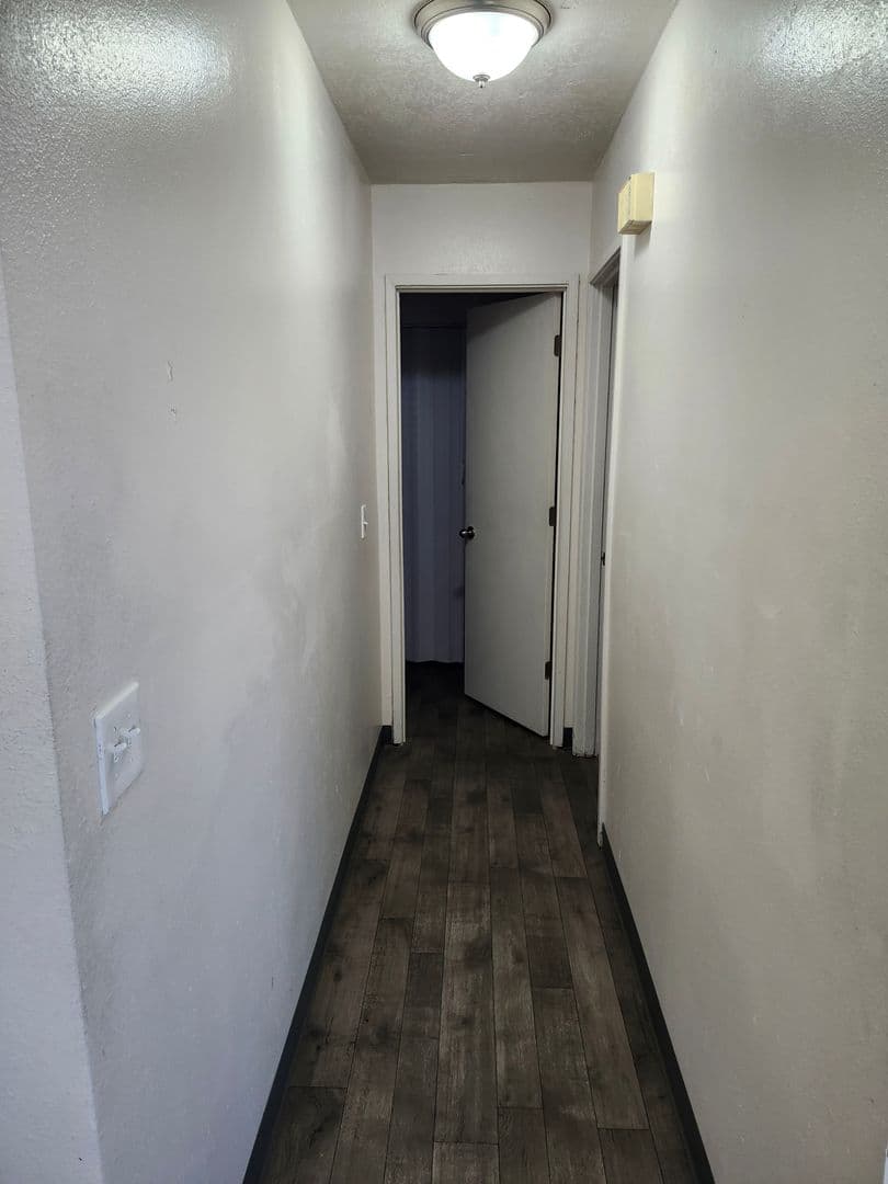 Beaverton Apartment: 8600 SW Scholls Ferry Rd