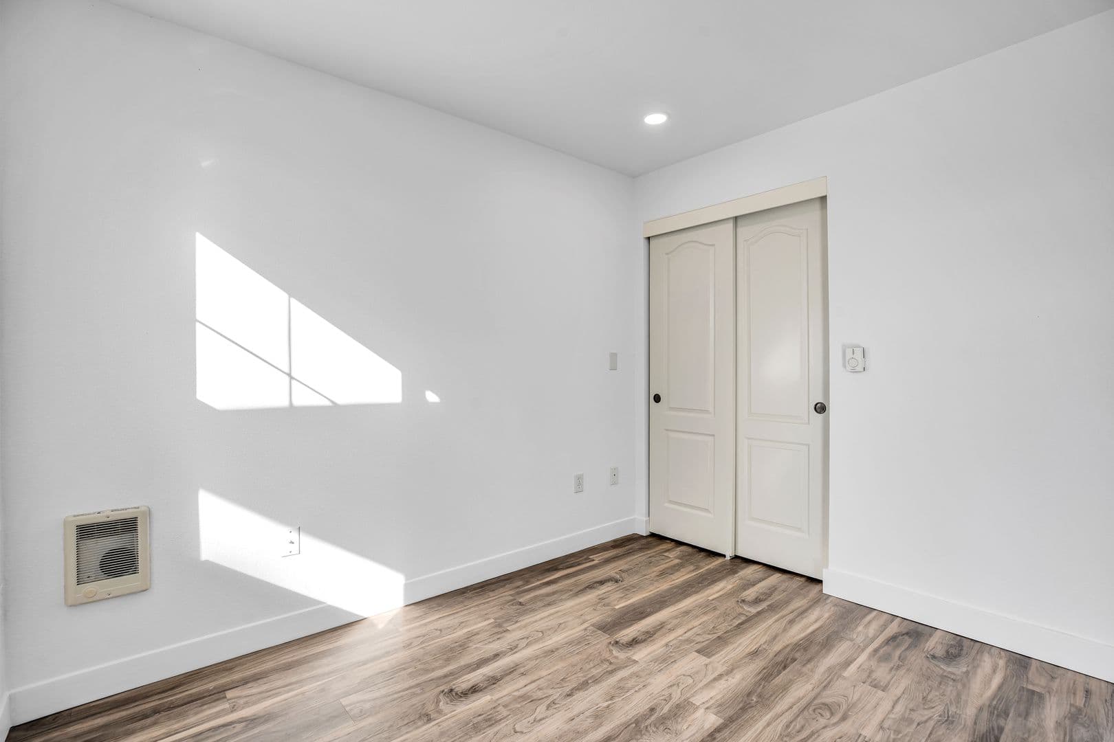 Troutdale Apartment: 1323 SW Cherry Park Road