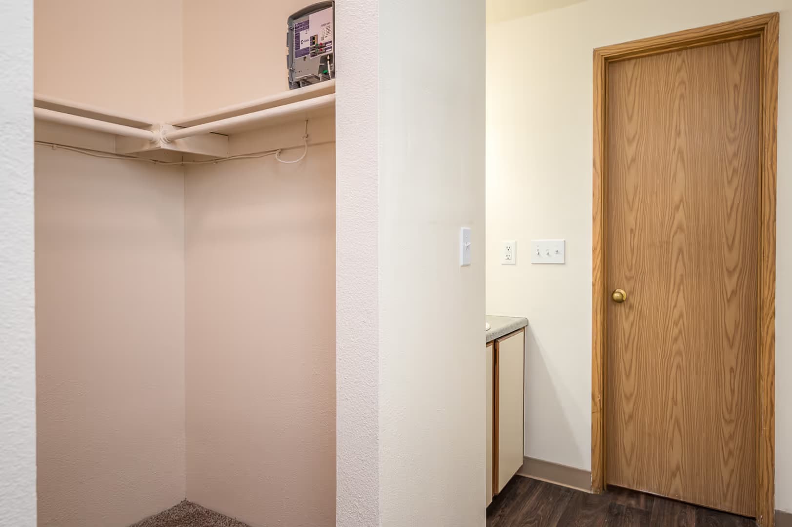 Gresham Apartment: 24050 SE Stark St