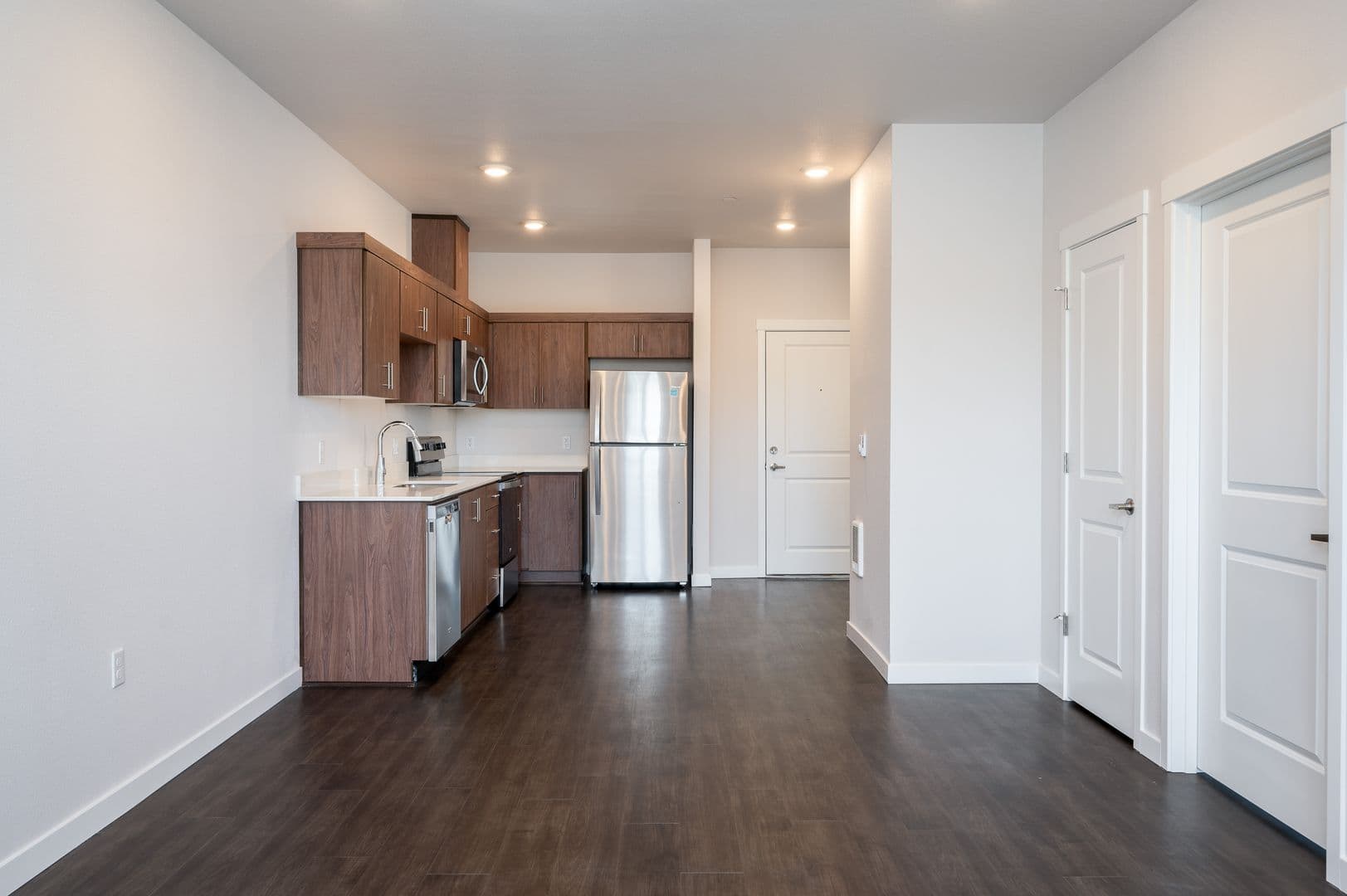Portland Apartment: 1940 NW 25th Ave