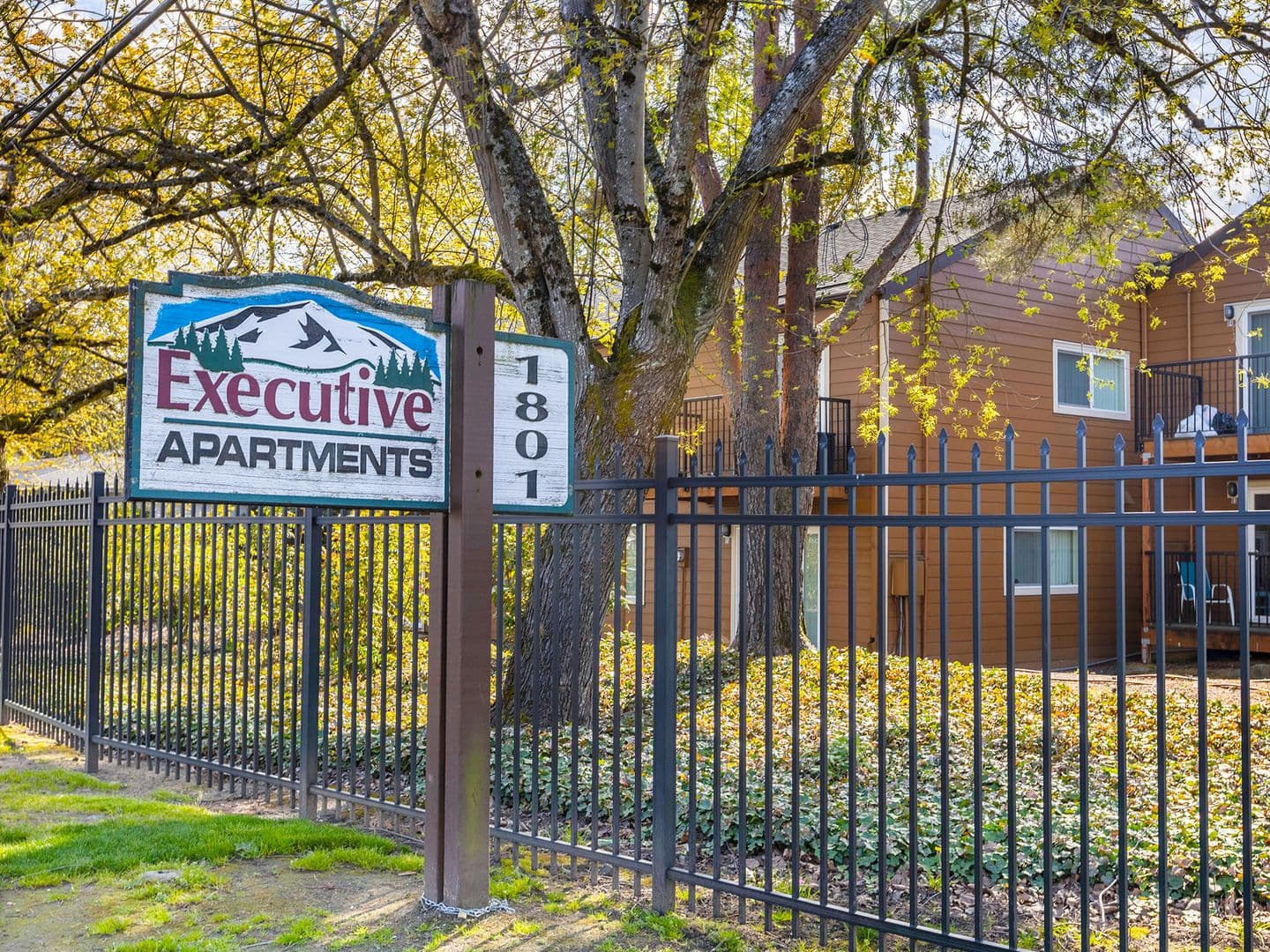 Portland Apartment: 1801 NE 162nd Ave