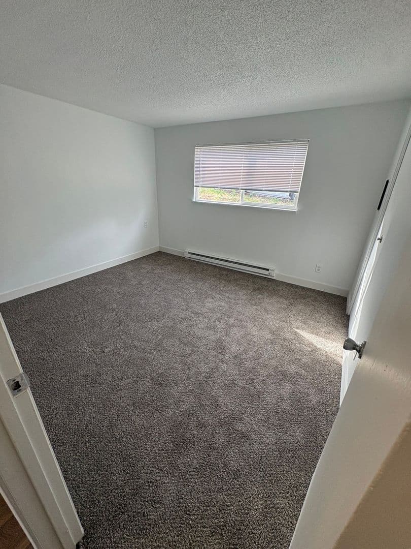Portland Apartment: 3612 SE 28th Pl