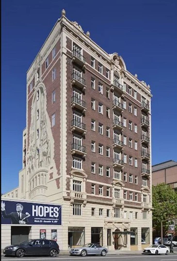 Portland Apartment: 1207 SW Broadway