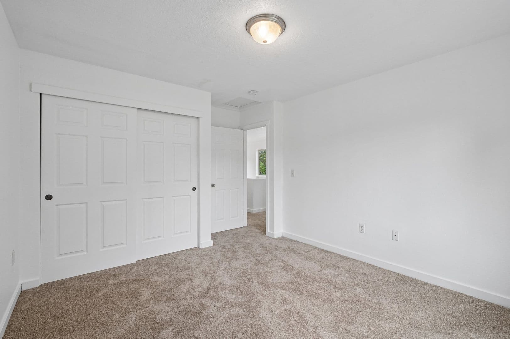 Gresham Apartment: 1411 - 1499 SE Roberts Drive