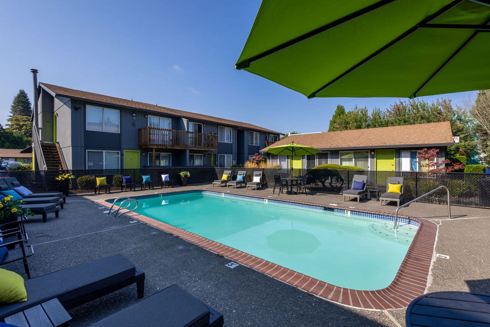 Portland Apartment: 3612 SE 28th Pl