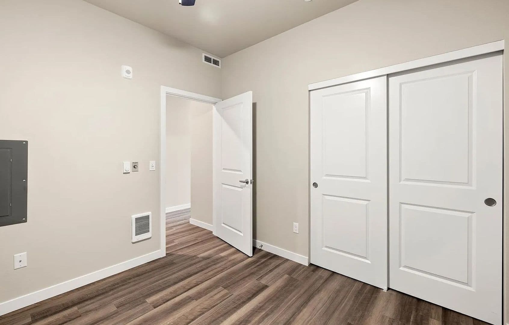 Portland Apartment: 4064 N Mississippi Ave.