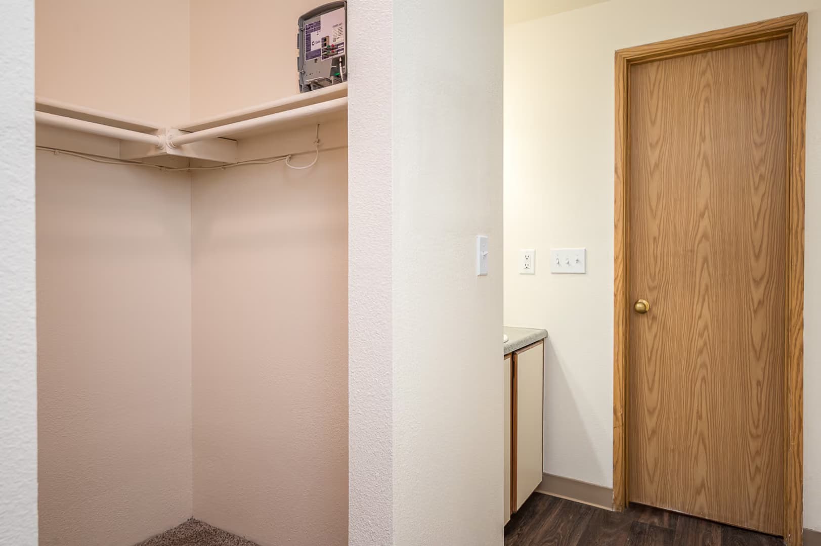 Gresham Apartment: 24050 SE Stark St