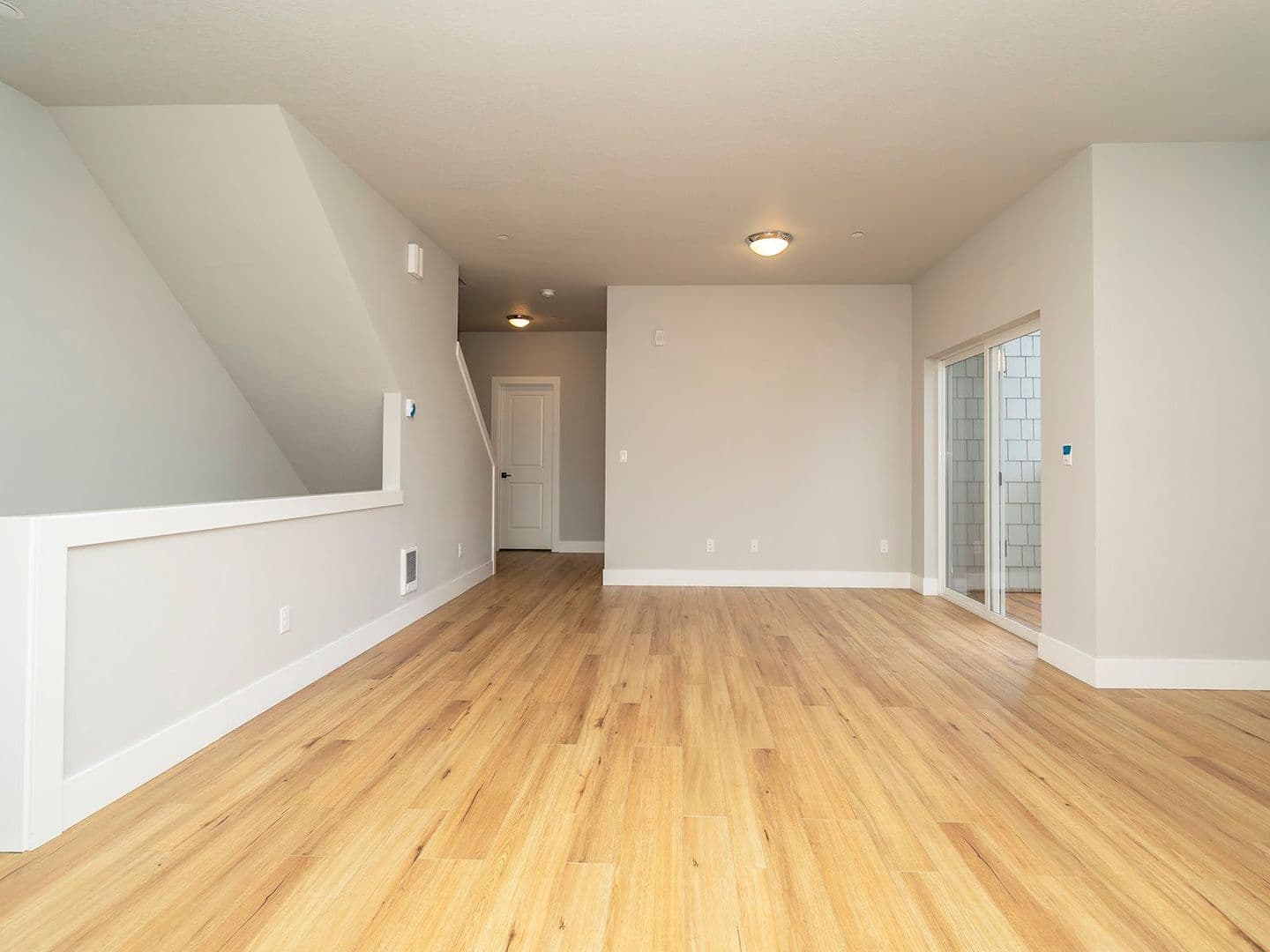 Portland Apartment: 436 NE Stafford St - 08