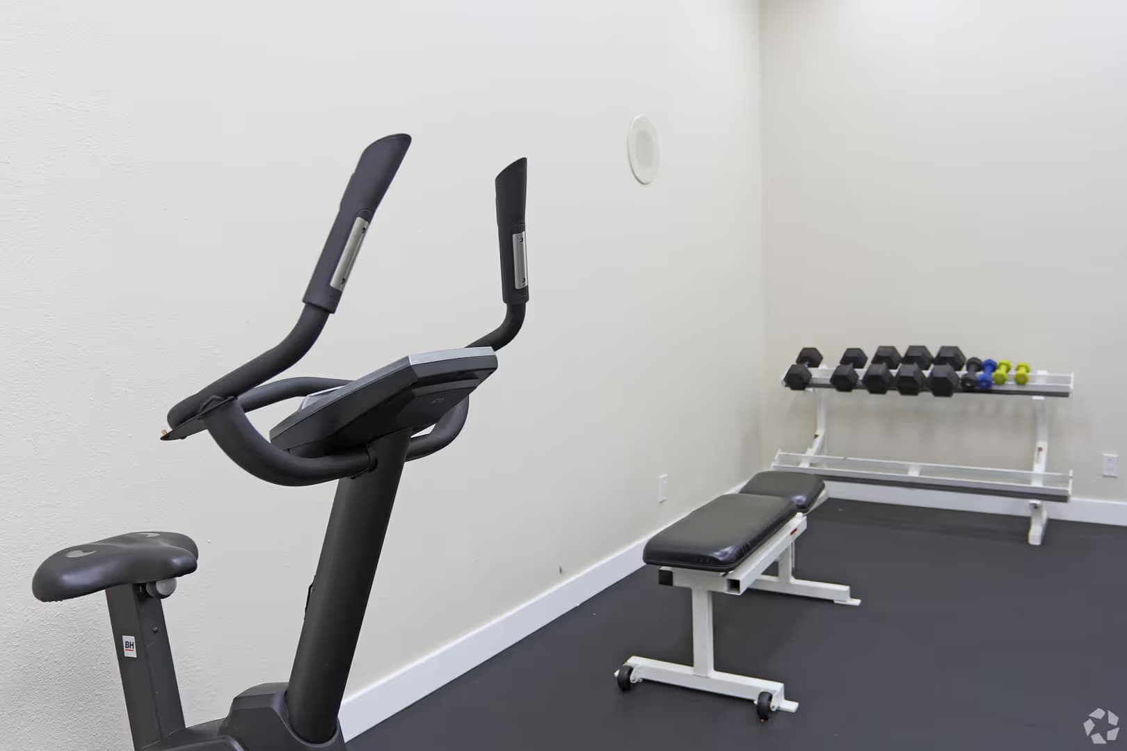 Gresham Apartment: 24050 SE Stark St