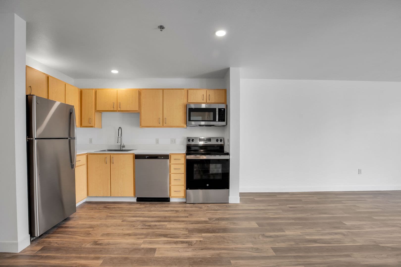 Troutdale Apartment: 1323 SW Cherry Park Road