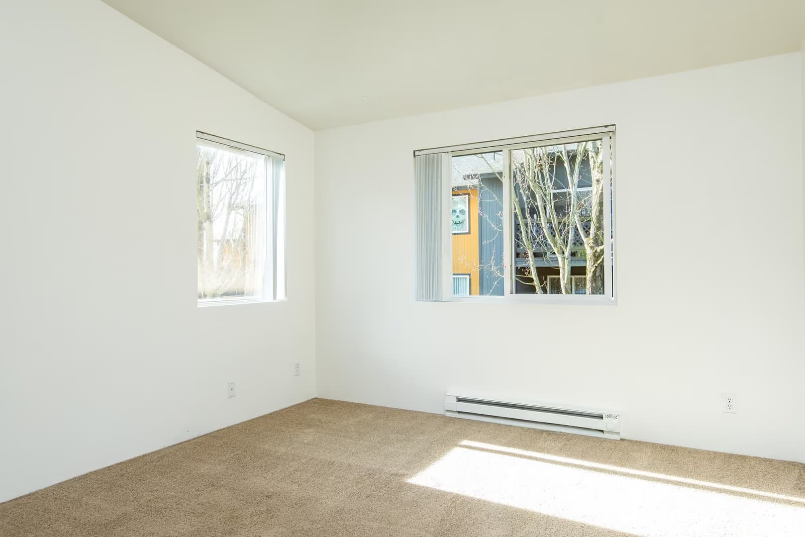 Gresham Apartment: 24050 SE Stark St