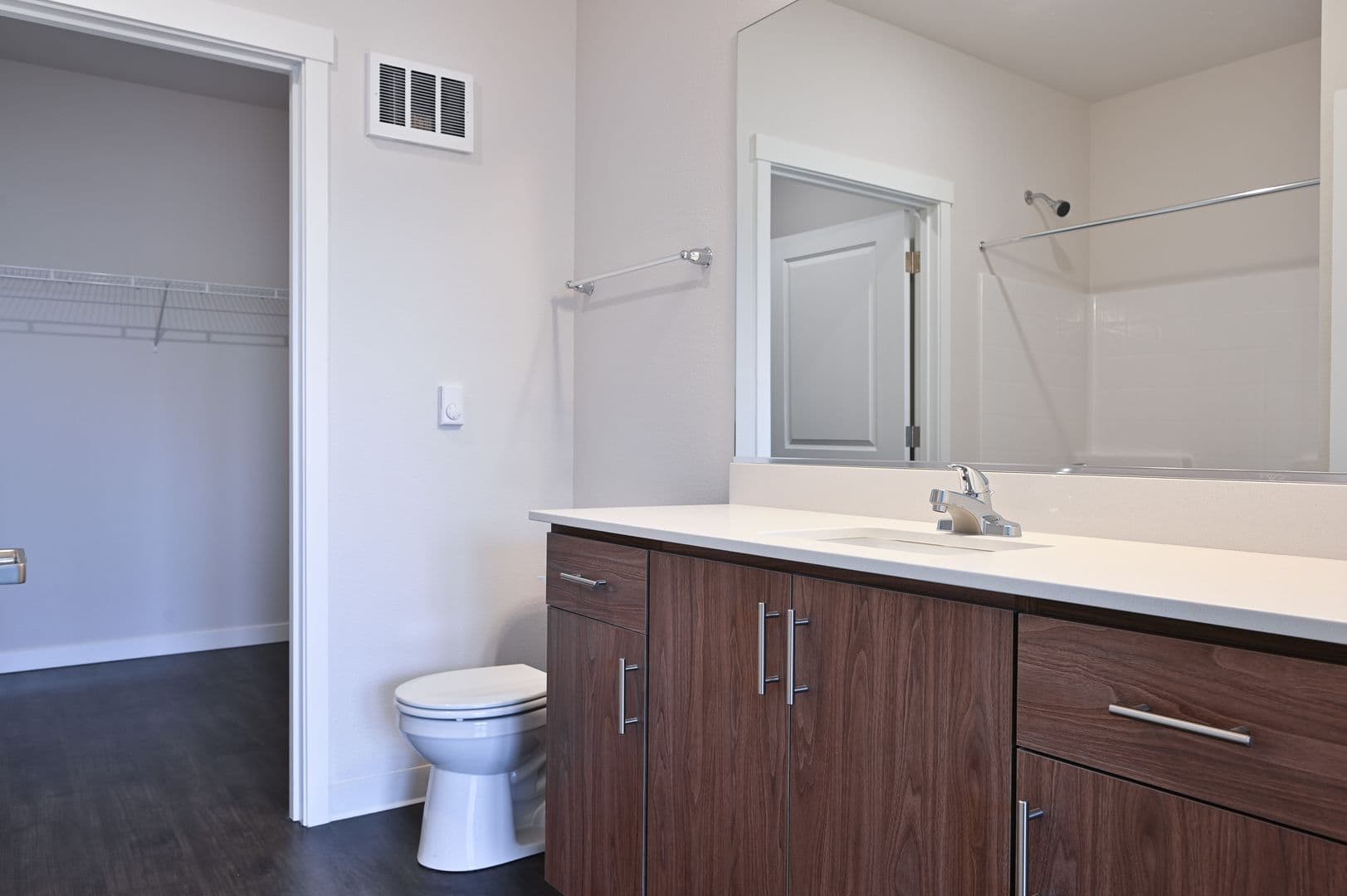 Portland Apartment: 1940 NW 25th Ave