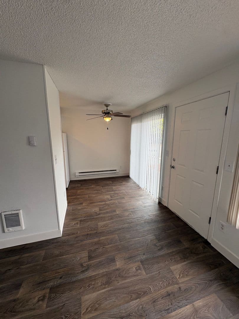 Portland Apartment: 3612 SE 28th Pl