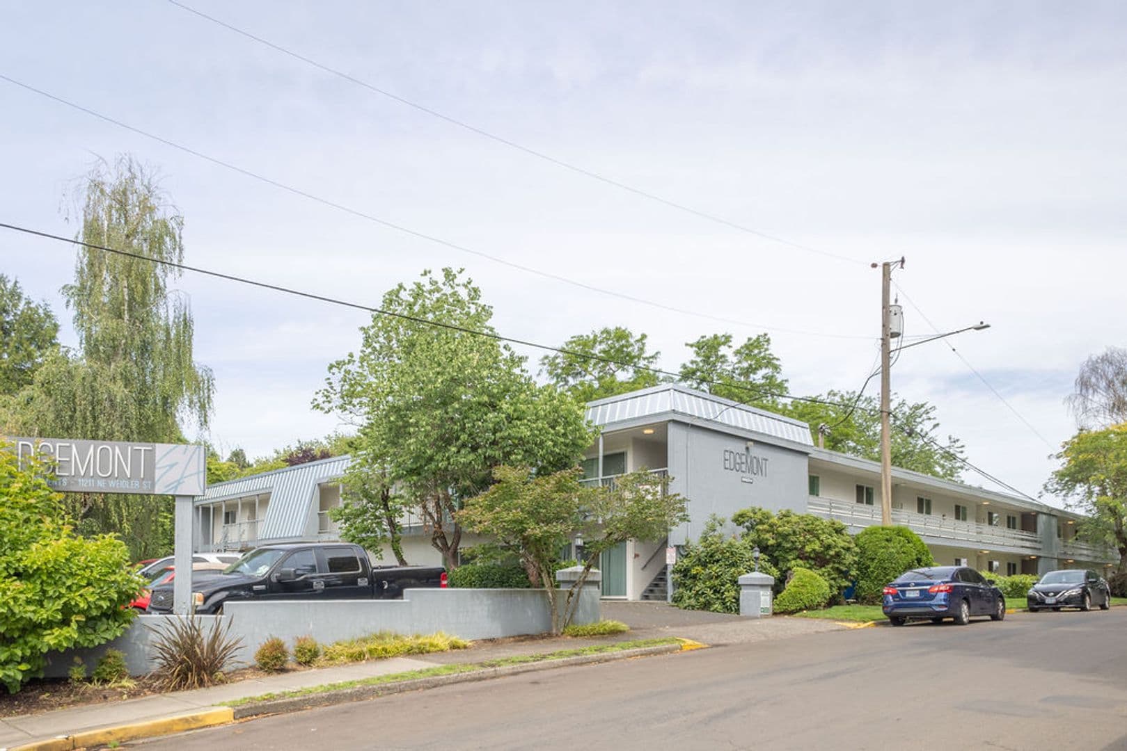 Portland Apartment: 11211 NE Weidler St