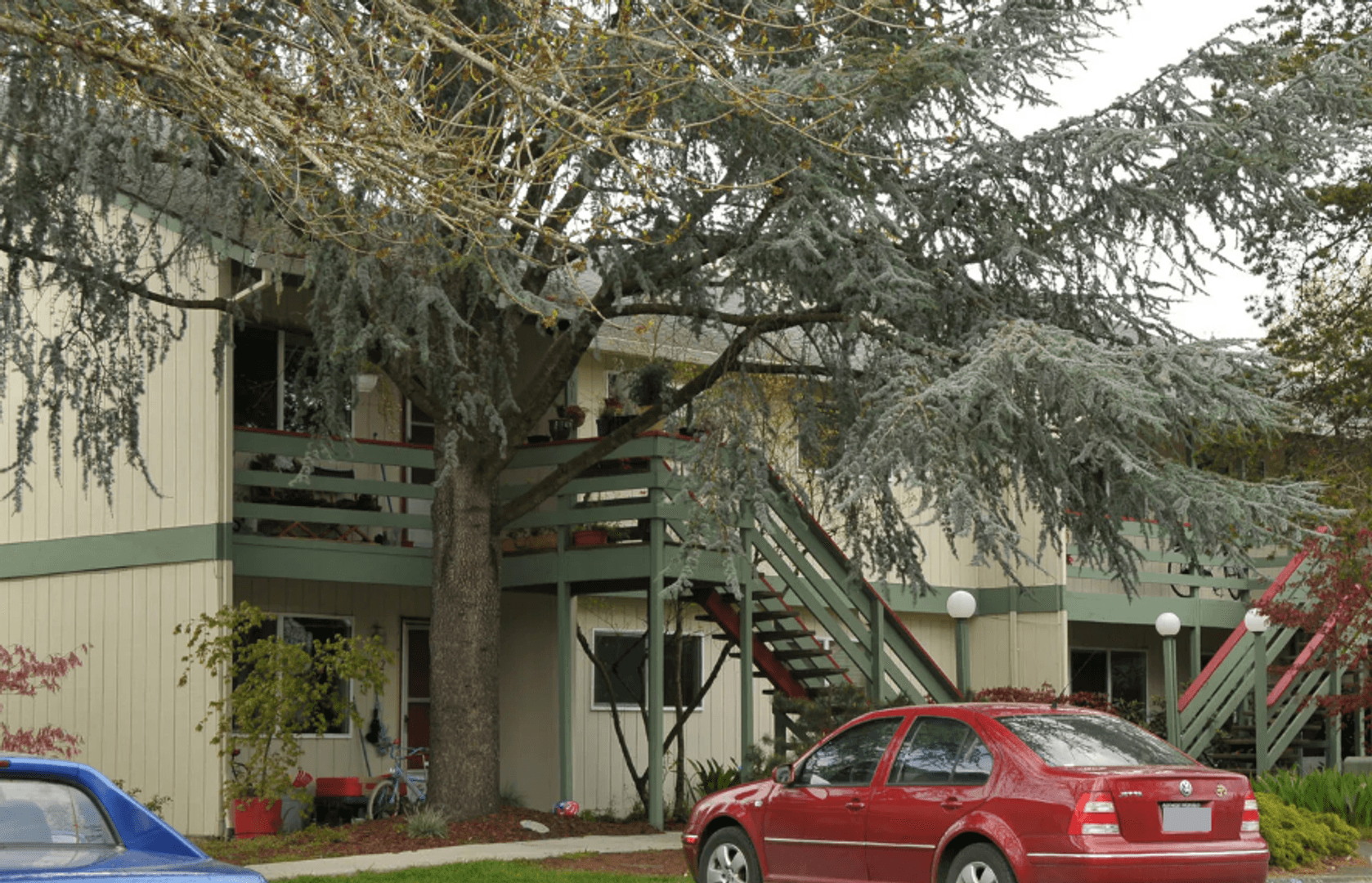 Portland Apartment: 6930-7137 SW Vermont Court