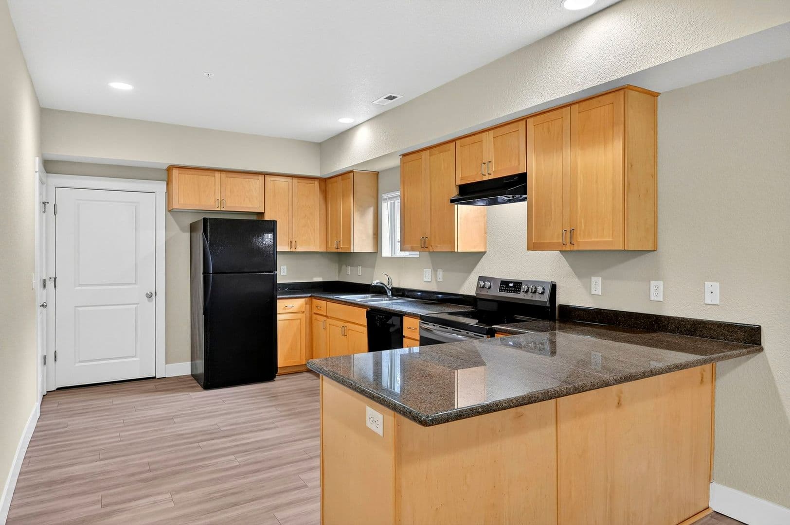 Gresham Townhome: 17218 - 17298 NE Glisan Street